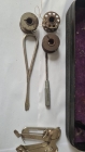 kit Acessórios Maquina de Costura Pretinha Antiga15C 15x30 660 e Outras Original Vintage Colecionador
